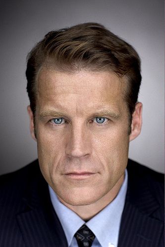 Mark Valley (John Scott)